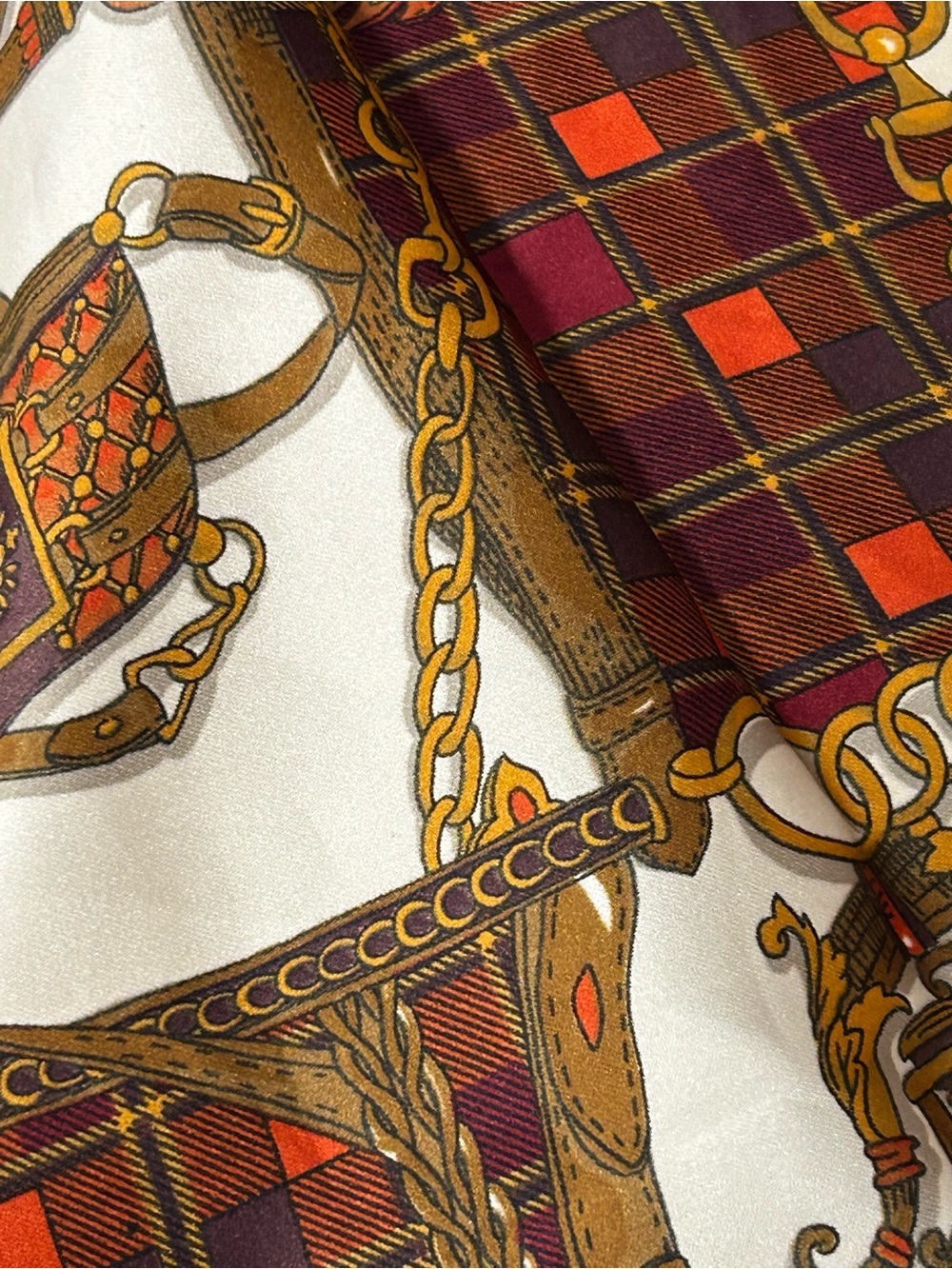 Gorgeous Equestrian style scarf Fall colors - Picture 6 of 9